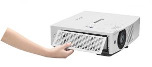 Лазерный проектор Panasonic PT-VMZ60 для переговорной