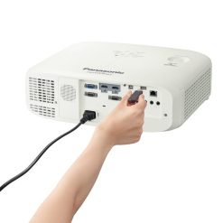 Проектор для переговорной Panasonic PT-VZ580NE