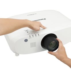 Проектор Panasonic PT-EZ770ZE для офиса или школы