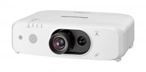 Недорогой проектор Panasonic PT-FZ570E