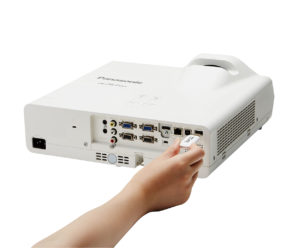 Короткофокусный проектор Panasonic PT-TW371R