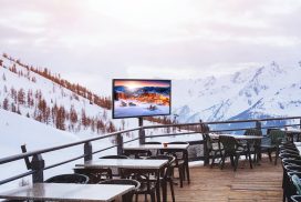 Уличный дисплей Peerless XHB432